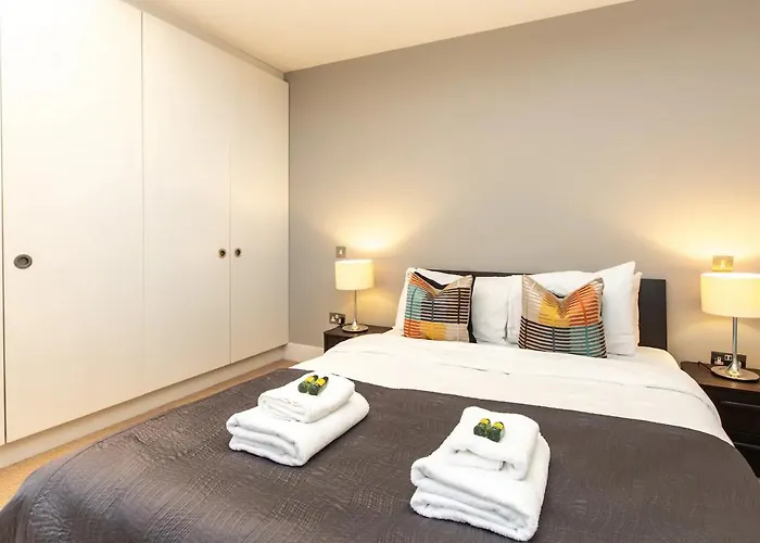 London City 1 Bed With Roof Terrace