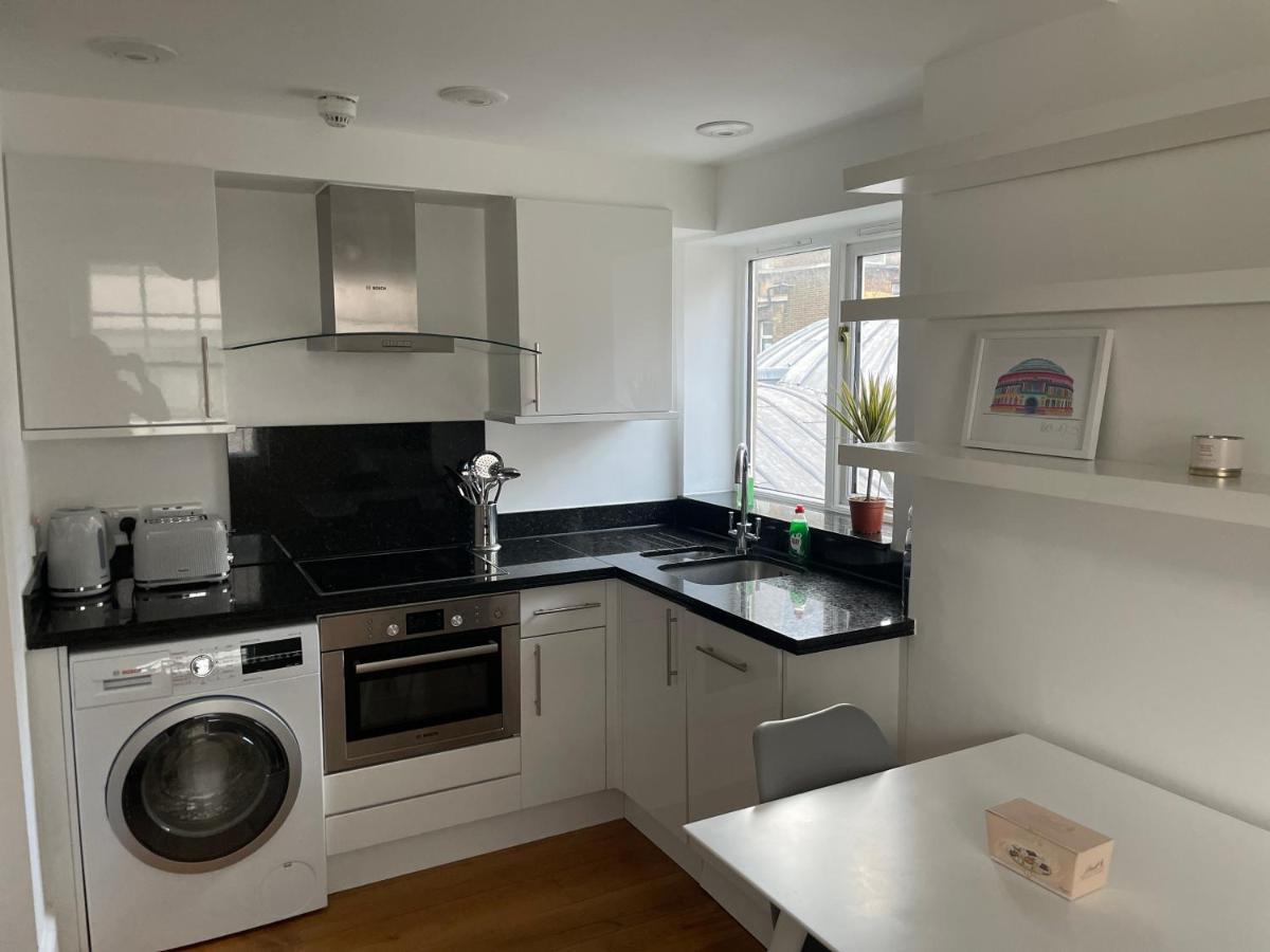 1 Bed With Roof Terrace Appartement *